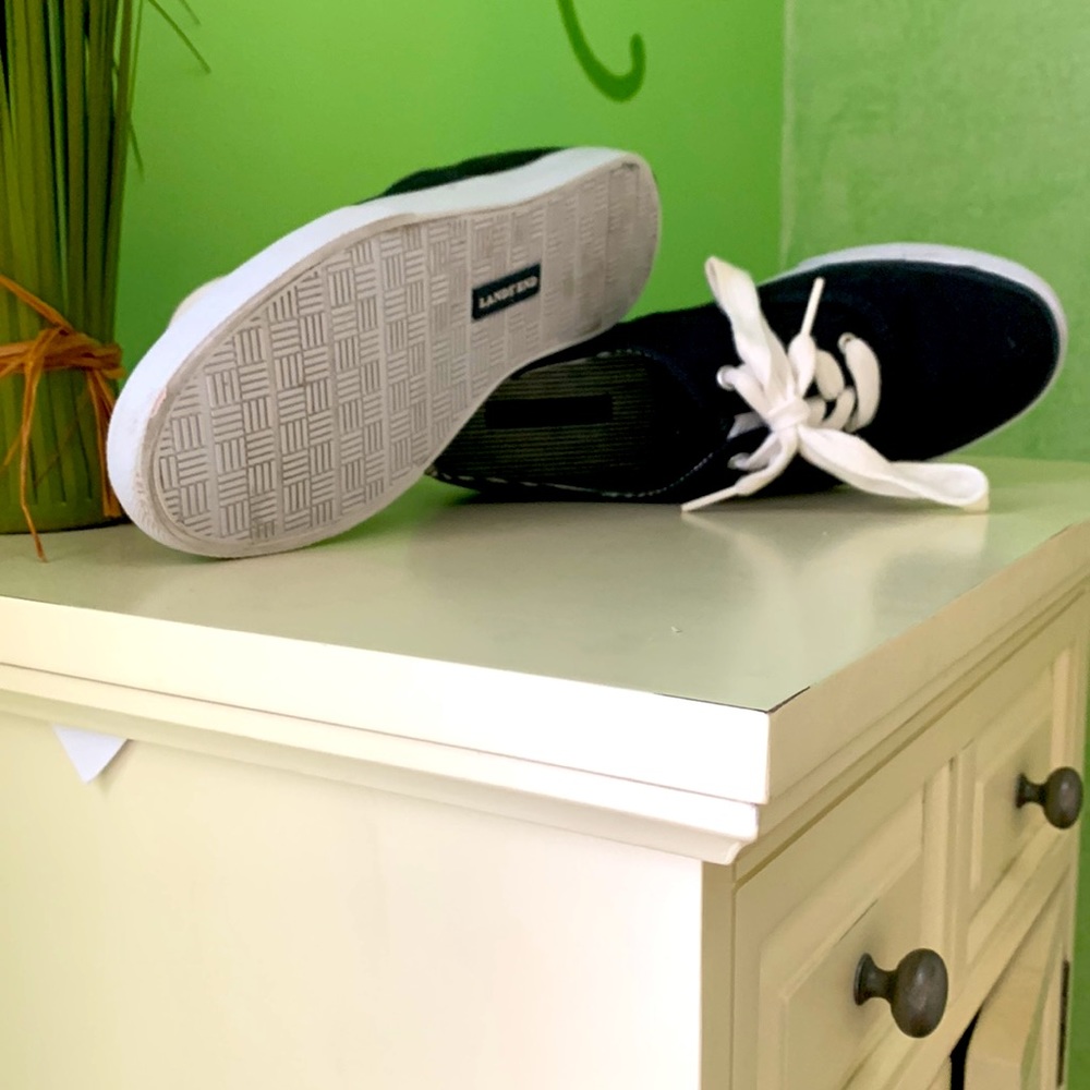 Land’s End canvas sneakers - Picture 4 of 6